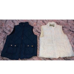 White Aeropostale vest and and blue winter vest